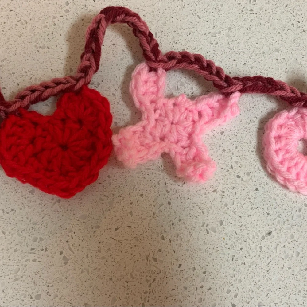 Valentines XOXO Hearts Garland New Handmade Crochet